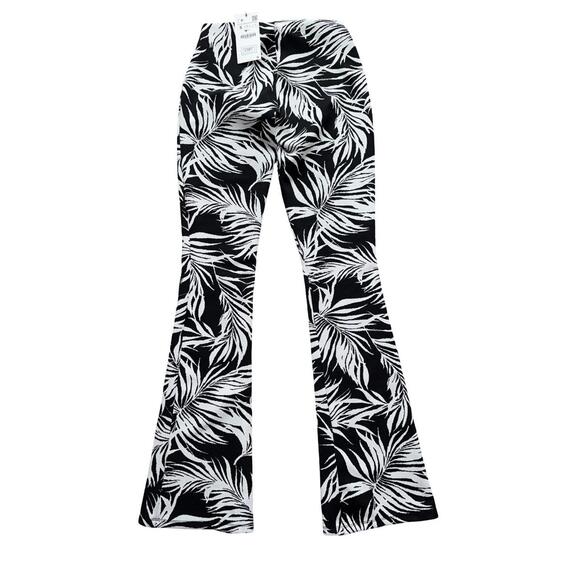 Zara Pull On Flared Leg Pants Women's Small Black White Floral Print Stretch NWT - Picture 4 of 4